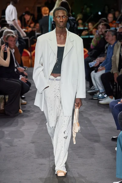 Look 21